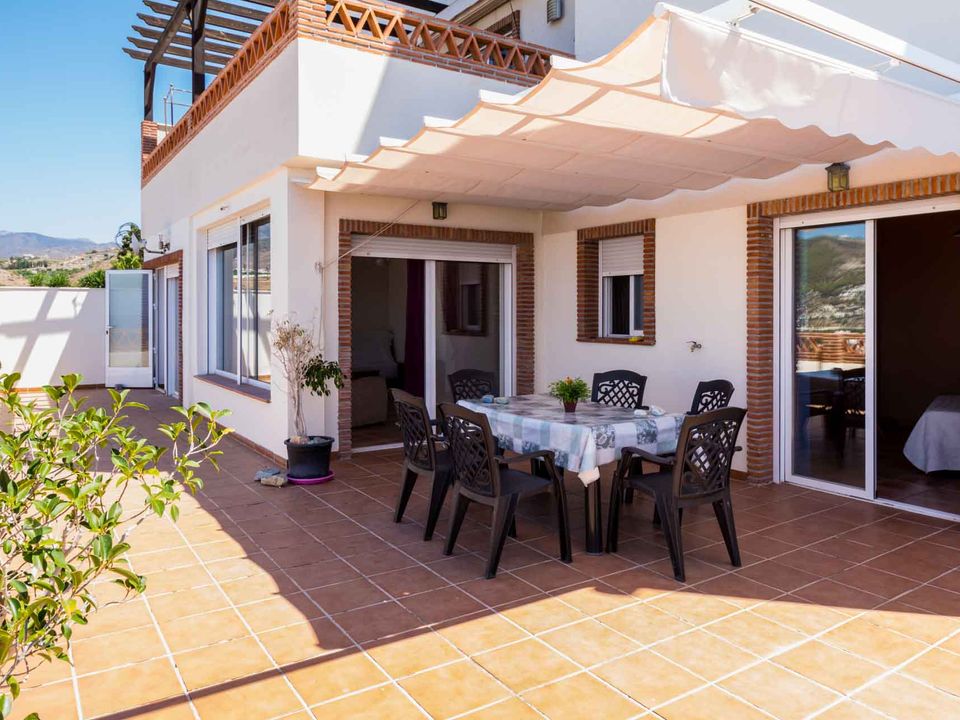 Apartment to rent in La Herradura, Granada province from € 800 per